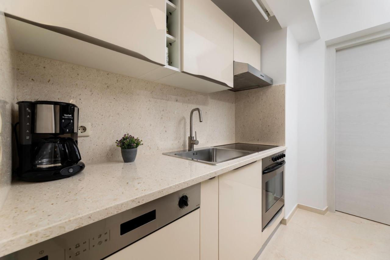 Apartman "Ela" Нивице Екстериор снимка