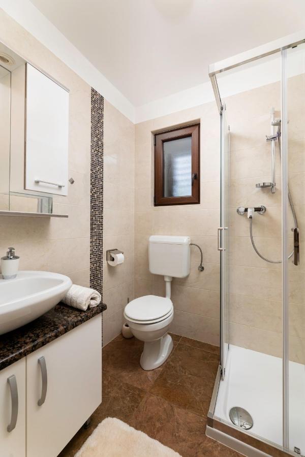 Apartman "Ela" Нивице Екстериор снимка