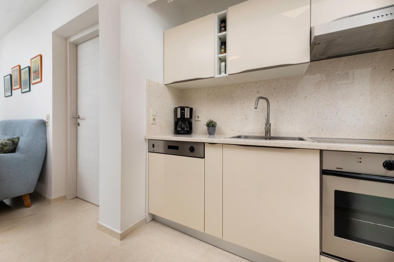 Apartman "Ela" Нивице Екстериор снимка